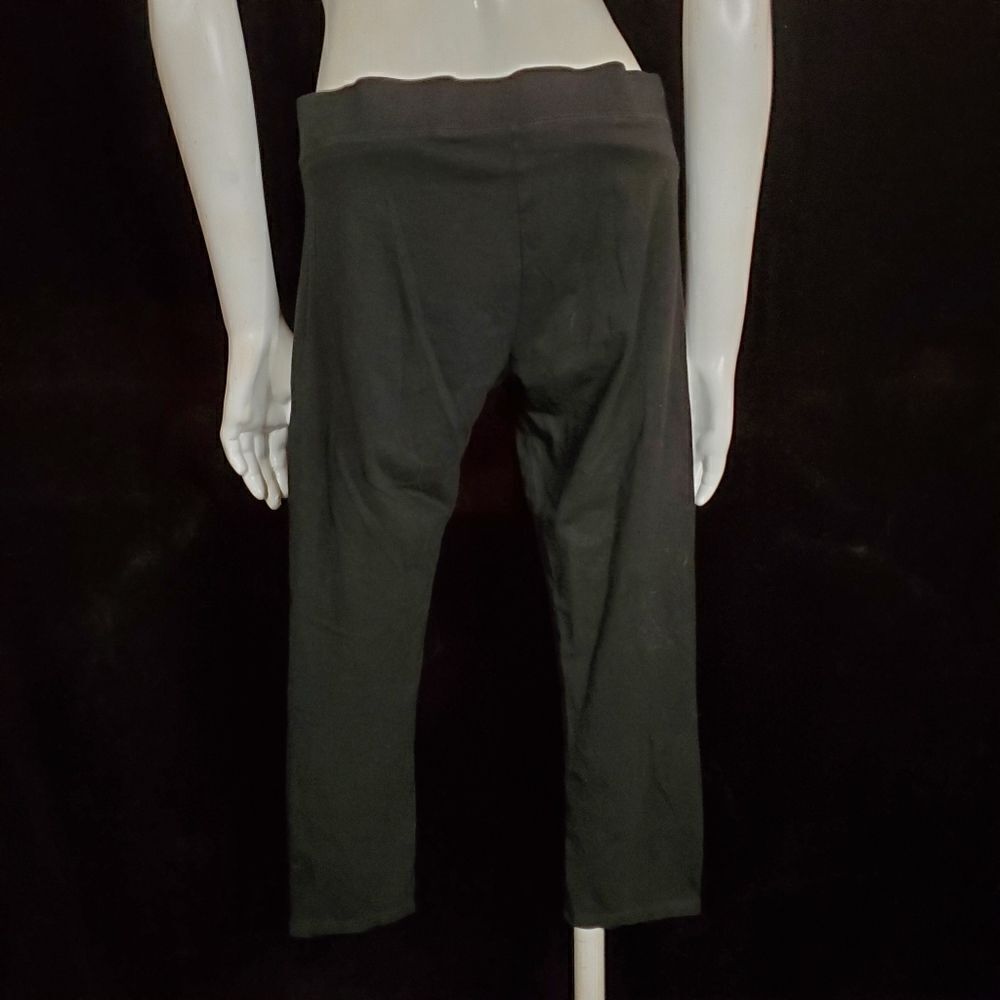 Calvin Klein Performance Black Capris (S) - Picture 4 of 5